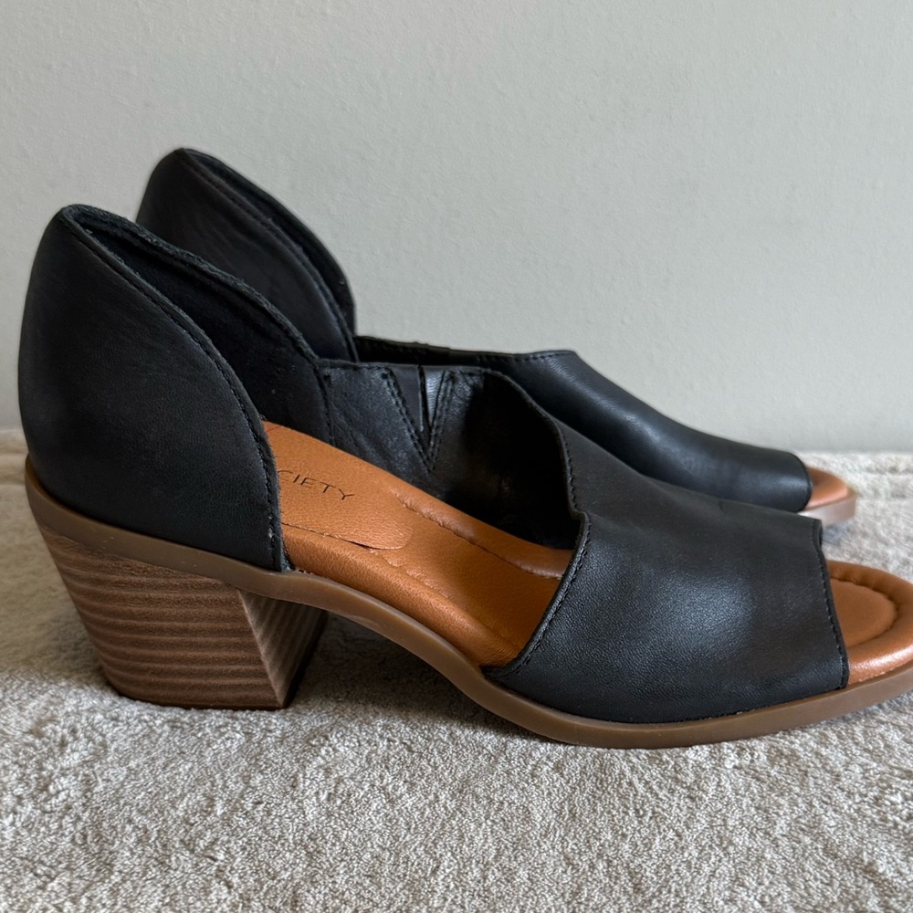 Sole Society Ralima‎ leather heels black 6.5 New
